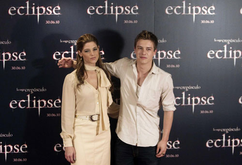 Ashley Greene and Xavier Samuel promoting film 