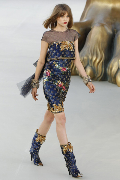 Chanel Haute-Couture Fall/Winter 2010-2011 fashion show