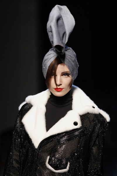 Jean-Paul Gaultier Fall/Winter 2010-2011 fashion show