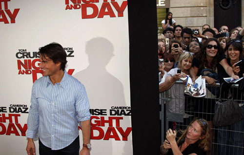 Tom Cruise and Cameron Diaz pose during a photocall for premiere of film 