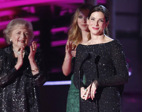 Sandra Bullock earns top paycheck in Hollywood