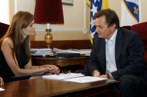 Angelina Jolie meets a Muslim member of Tripartite Bosnian Presidency