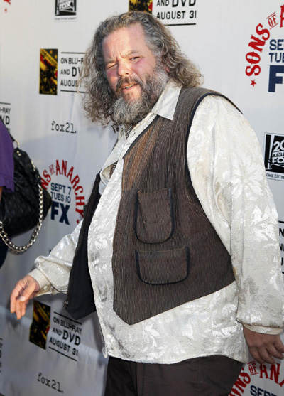 Celebs arrive at premiere screening of season three of 'Sons of Anarchy'