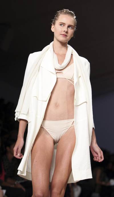 NY Fashion Week: Max Azria Spring 2011 collection