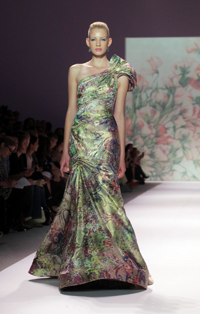 NY Fashion Week: Monique Lhuillier Spring 2011 collection