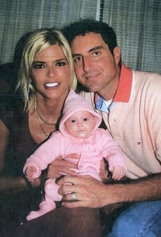 Pictures show last months of Anna Nicole Smith