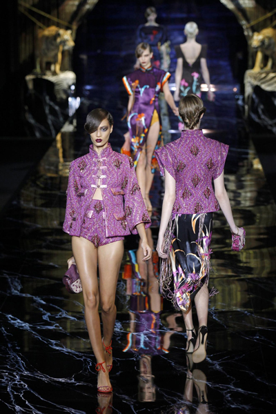 Marc Jacobs Spring/Summer 2011 women's ready-to-wear fashion collection
