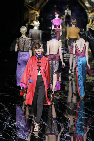Marc Jacobs Spring/Summer 2011 women's ready-to-wear fashion collection