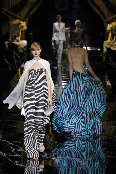 Marc Jacobs Spring/Summer 2011 women's ready-to-wear fashion collection