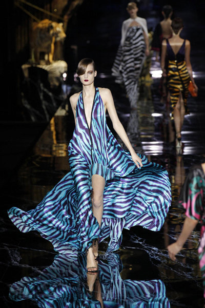 Marc Jacobs Spring/Summer 2011 women's ready-to-wear fashion collection