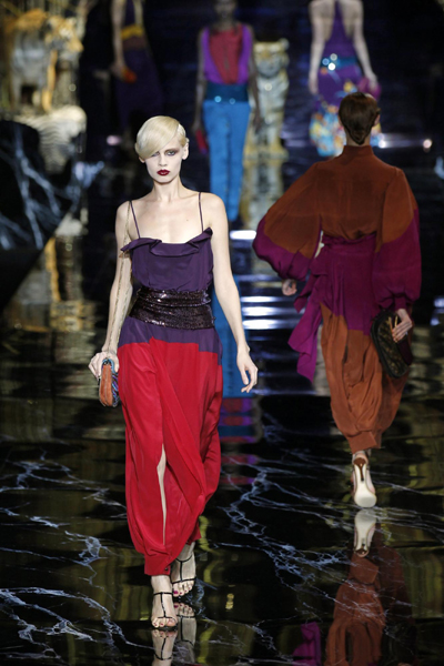Marc Jacobs Spring/Summer 2011 women's ready-to-wear fashion collection