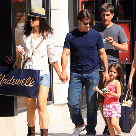 Tom Cruise's tired daughter