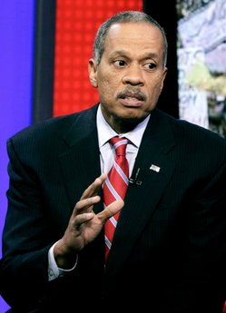 NPR chief sorry over handling of Williams' firing