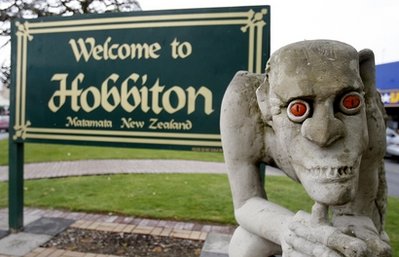 New Zealand tries to keep 'The Hobbit'