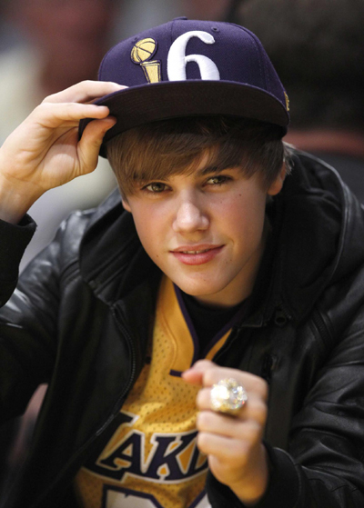 Justin Bieber watches NBA game between Los Angeles Lakers and Houston Rockets