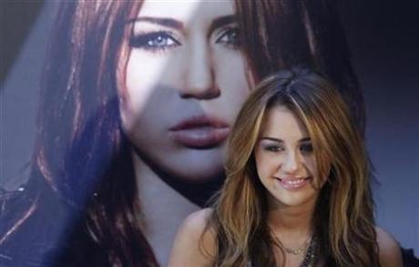 Lionsgate picks up Miley Cyrus comedy
