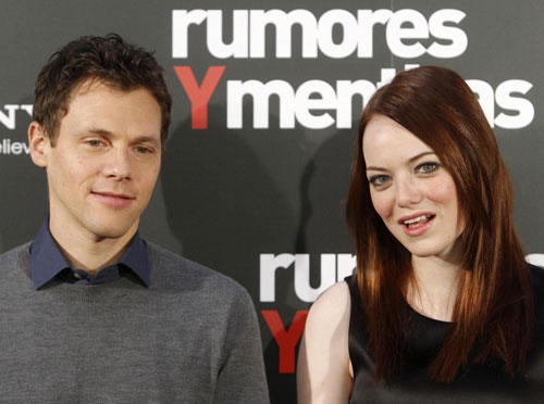 Emma Stone poses at a photocall for 'Easy A' in Madrid