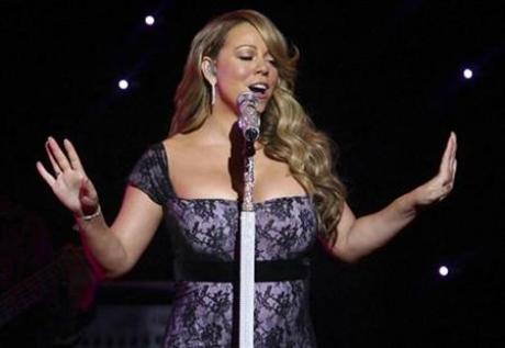 Mariah Carey announces she is pregnant