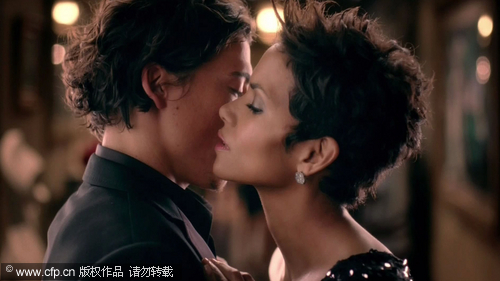 Halle Berry in her sexy advert