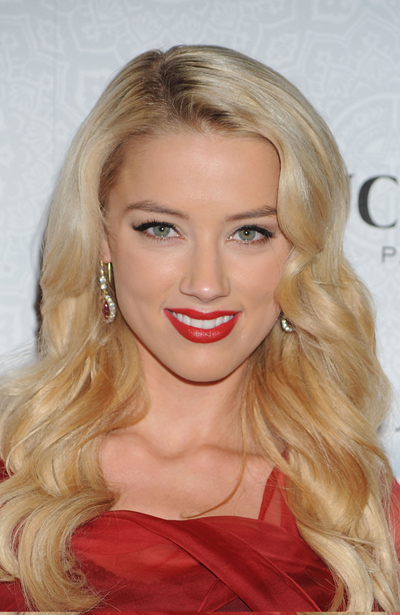 Amber Heard reveals she is gay