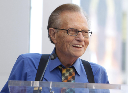 Larry King ends CNN stint with nostalgia and family
