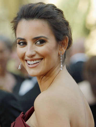 penelope cruz january 2011. Penelope Cruz has son with