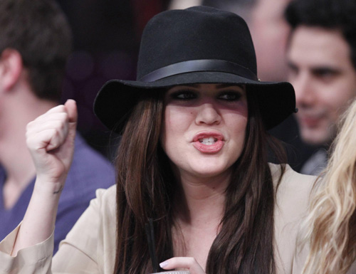 Nicole Richie and Khloe Kardashian watch NBA basketball game