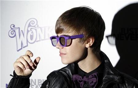 Justin Bieber 3d Movie Glasses. Justin Bieber film opens early