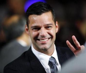Ricky Martin, Kristin Chenoweth honored by GLAAD