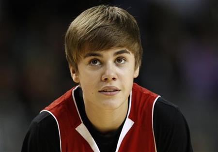 why justin bieber cut his hair. Justin Bieber hair auction