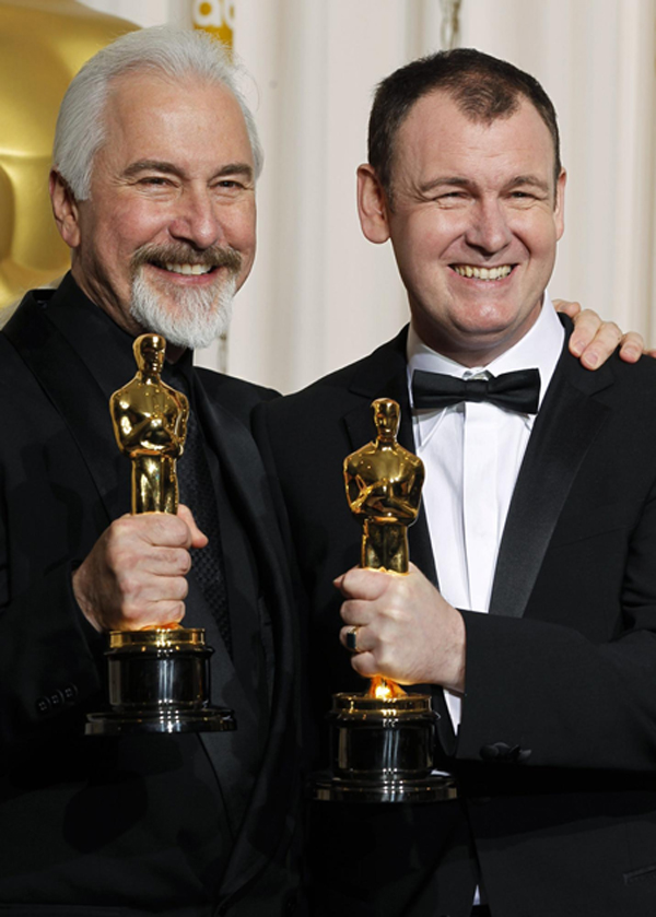 Rick Baker and Dave Elsey win the Oscar for best acheivement in makeup