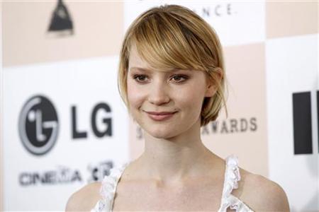 mia wasikowska in treatment. Mia Wasikowska travels from