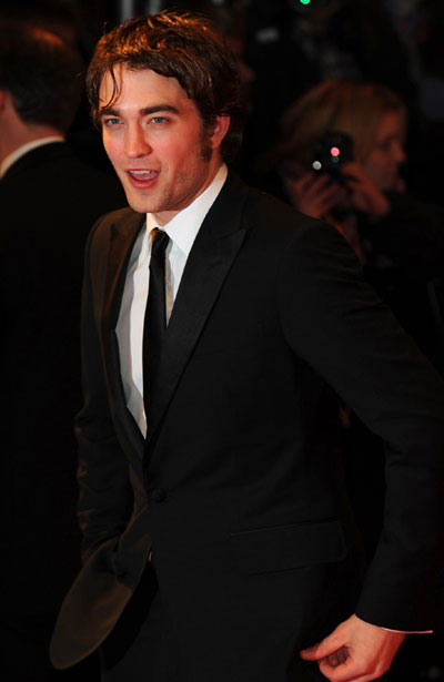 Robert Pattinson won't have sex without love
