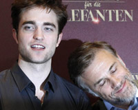 Pattinson and Witherspoon at premiere of Water for Elephants in London