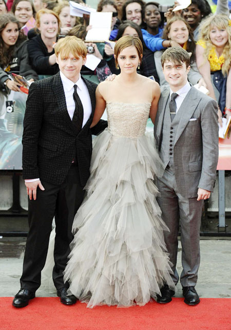 'Potter' finale conjures up $1 billion worldwide