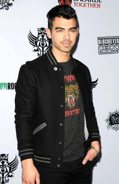 Joe Jonas 'heartbroken' over Ashley split