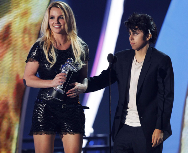 Gaga and Perry win big at 2011 MTV Video Music Awards