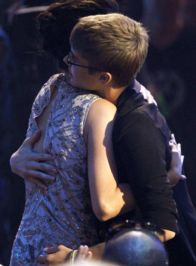 Gaga and Perry win big at 2011 MTV Video Music Awards