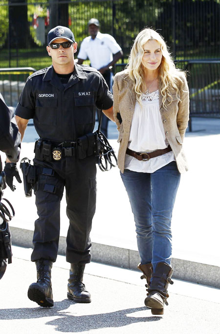 Daryl Hannah arrested in White House protest