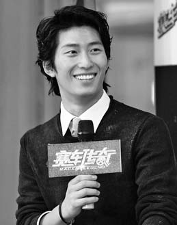 Dou Xiao braces himself for car stunts in new film