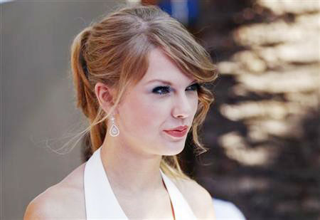 Taylor Swift named Billboard woman of the year