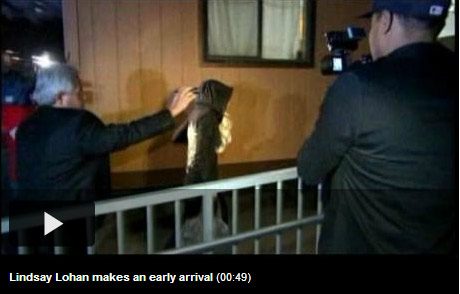 Lindsay Lohan arrives at morgue, on time