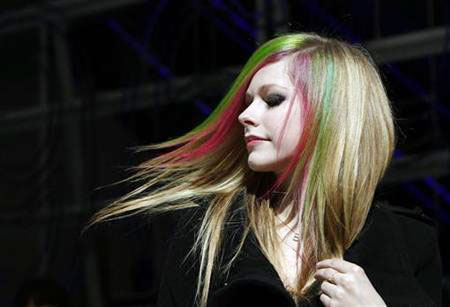 Avril Lavigne attacked in Los Angeles