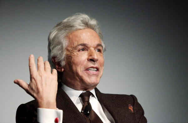 Valentino Garavani Virtual Museum opens