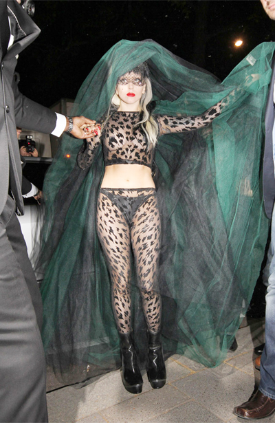 Lady Gaga buys driver nappies