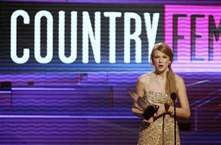 Taylor Swift, T-Bone Burnett on 'Hunger Games' album