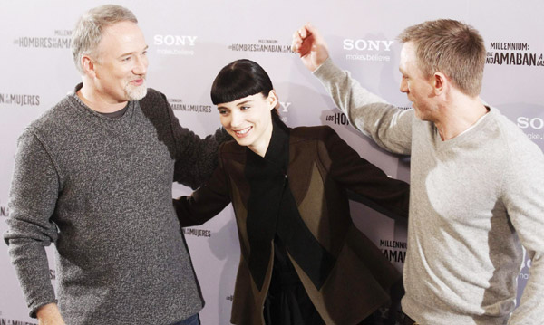 Daniel Craig promotes 'Dragon Tattoo' in Madrid