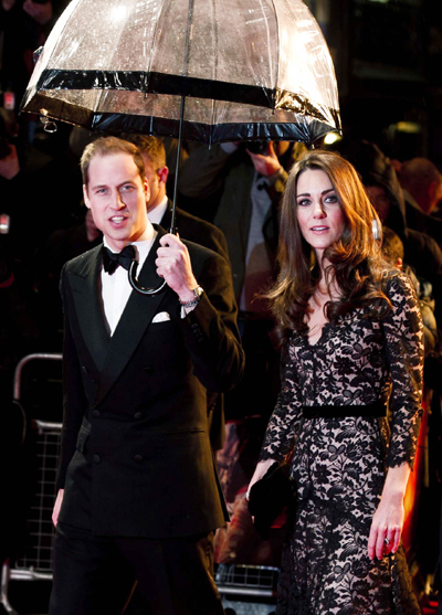Royal couple attend premiere of 'War Horse'