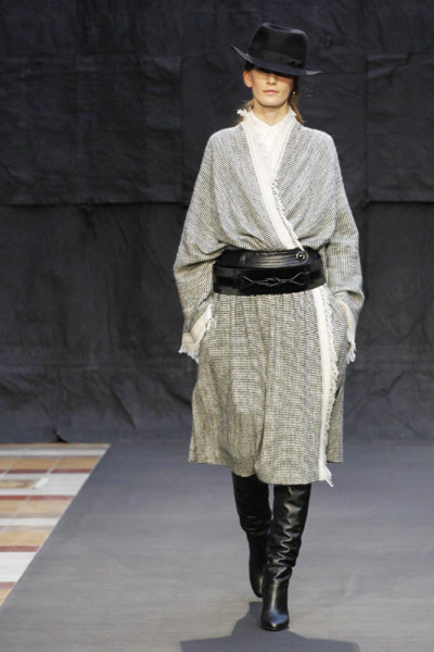 Ponchos, tender leather mark Hermes show