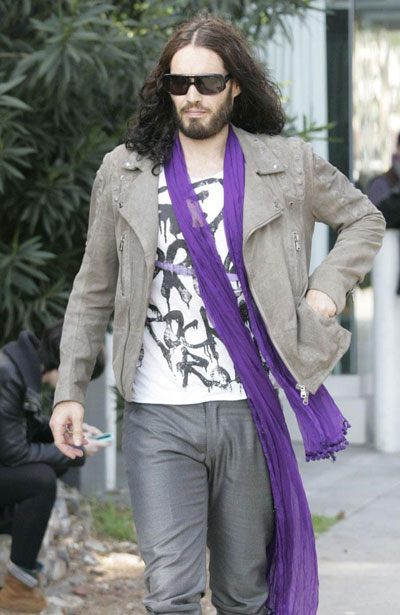 Russell Brand wants knighthood